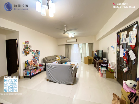 3BR/2BA with 2 balconies! Excellent condition! Located in Tianmu’s luxury residential area with extremely convenience neighborhood amenities!