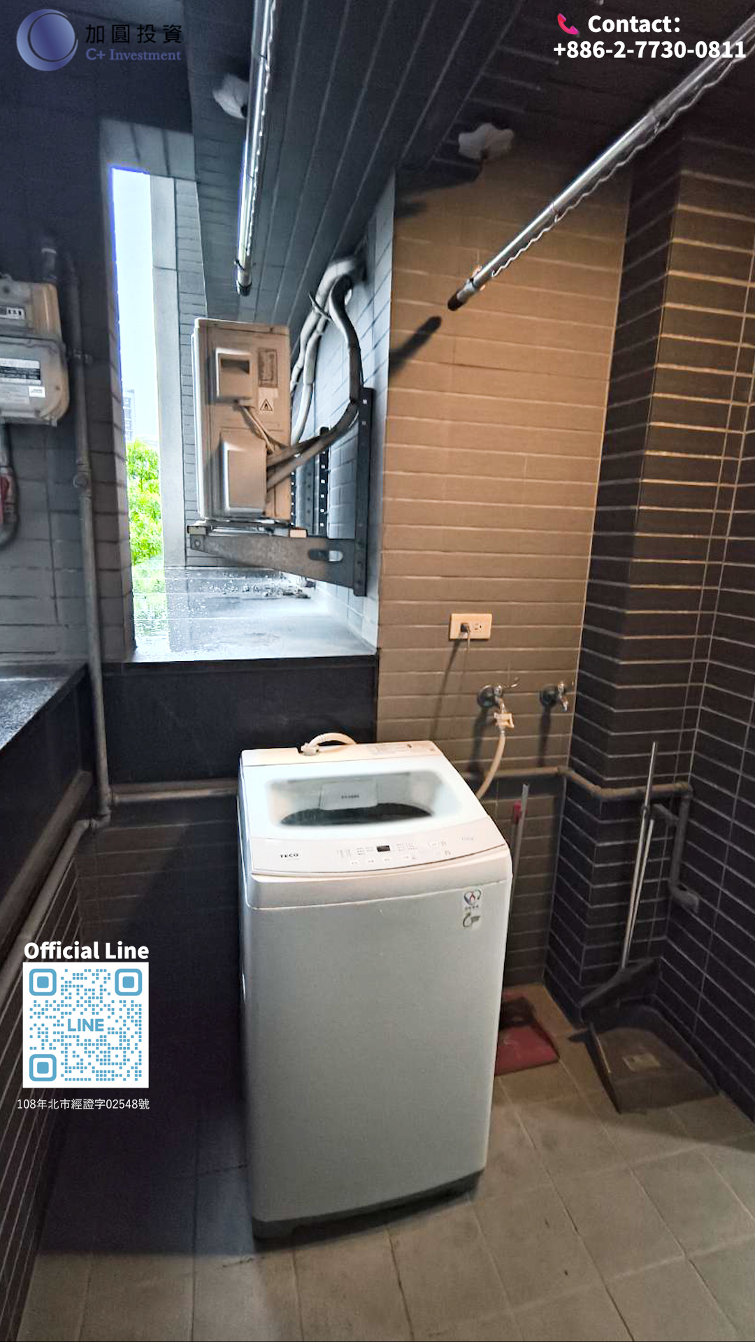 Well-maintained 2BR + 1 Living! Prime Location near Park & Walking Paths!  Prime Location near Park & Walking Paths!